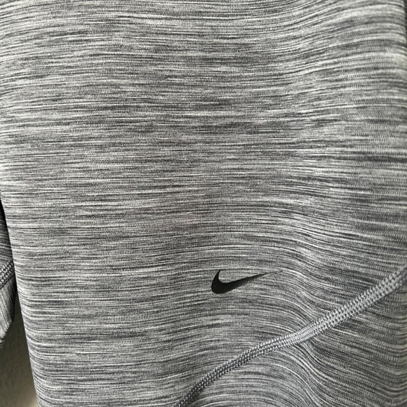 Nike Pro Dri-Fit Capri Leggings - Size 2x - Picture 4 of 7